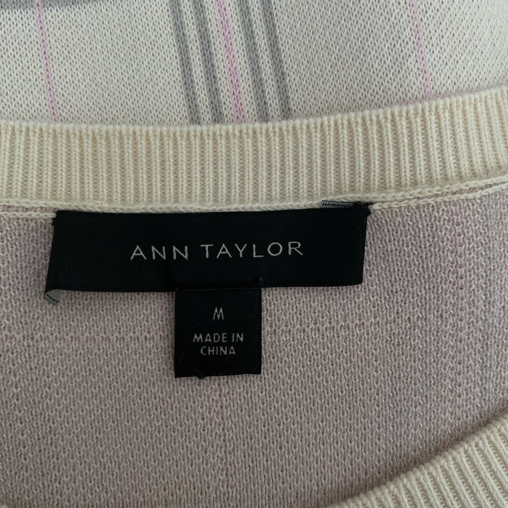 Ann Taylor Plaid Cardigan Sweater Beige Gray Pink Button-up Size Long-Sleeve M - Picture 2 of 5